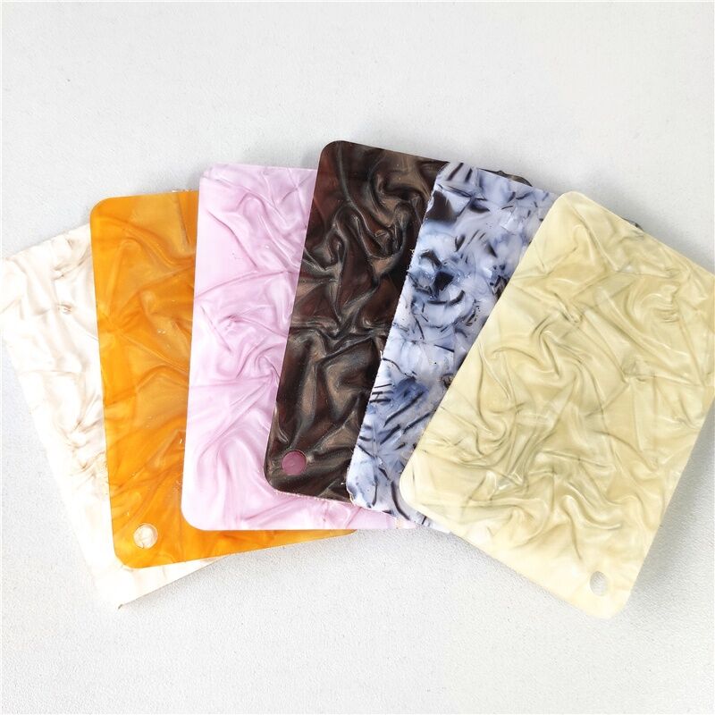 Quali sono i vantaggi di una lastra acrilica colata per espositori